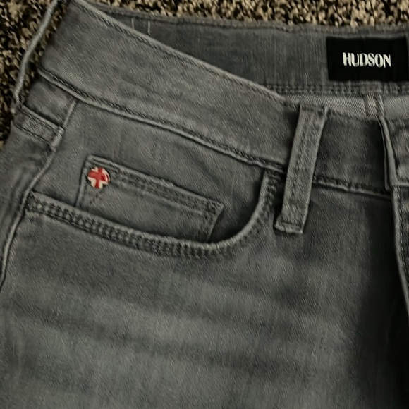 Hudson Natalie Graveyard Bootcut Crop Jean, NWT - Picture 8 of 8